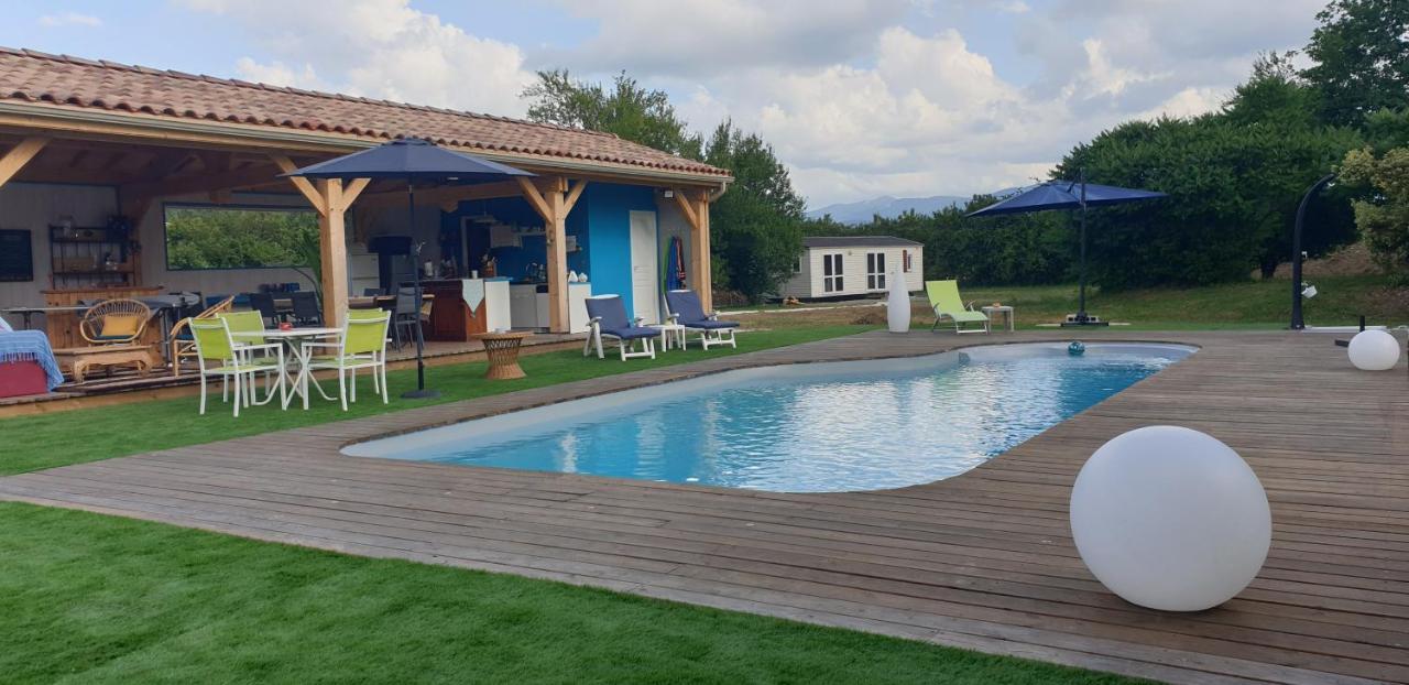 Les Chalets Salineens Salies-du-Salat ภายนอก รูปภาพ