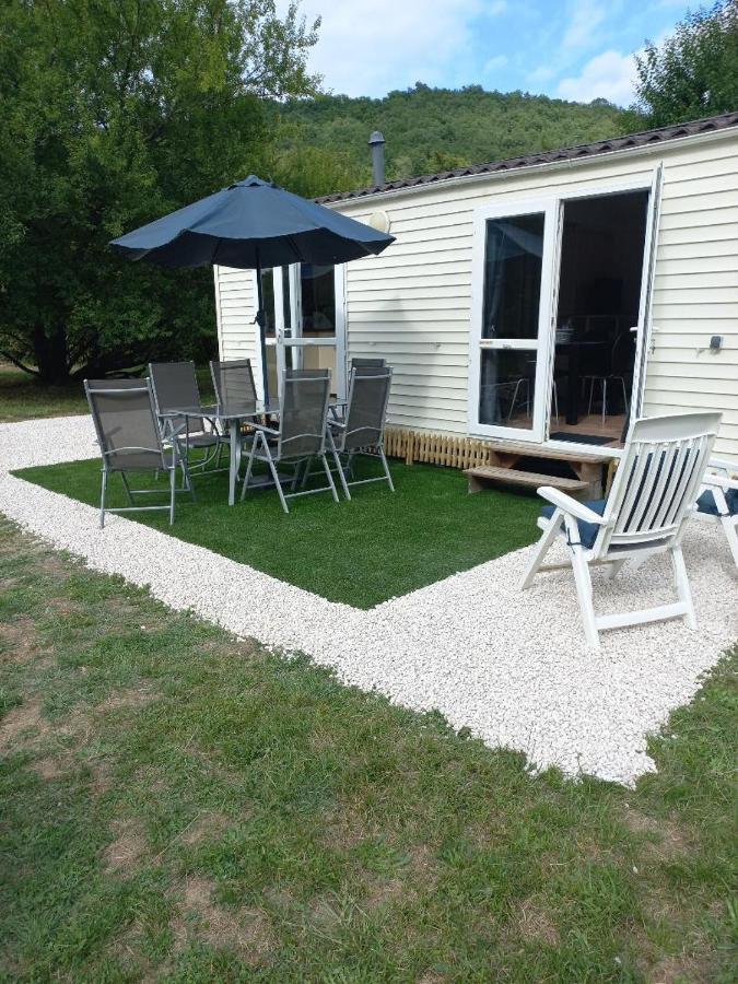 Les Chalets Salineens Salies-du-Salat ภายนอก รูปภาพ