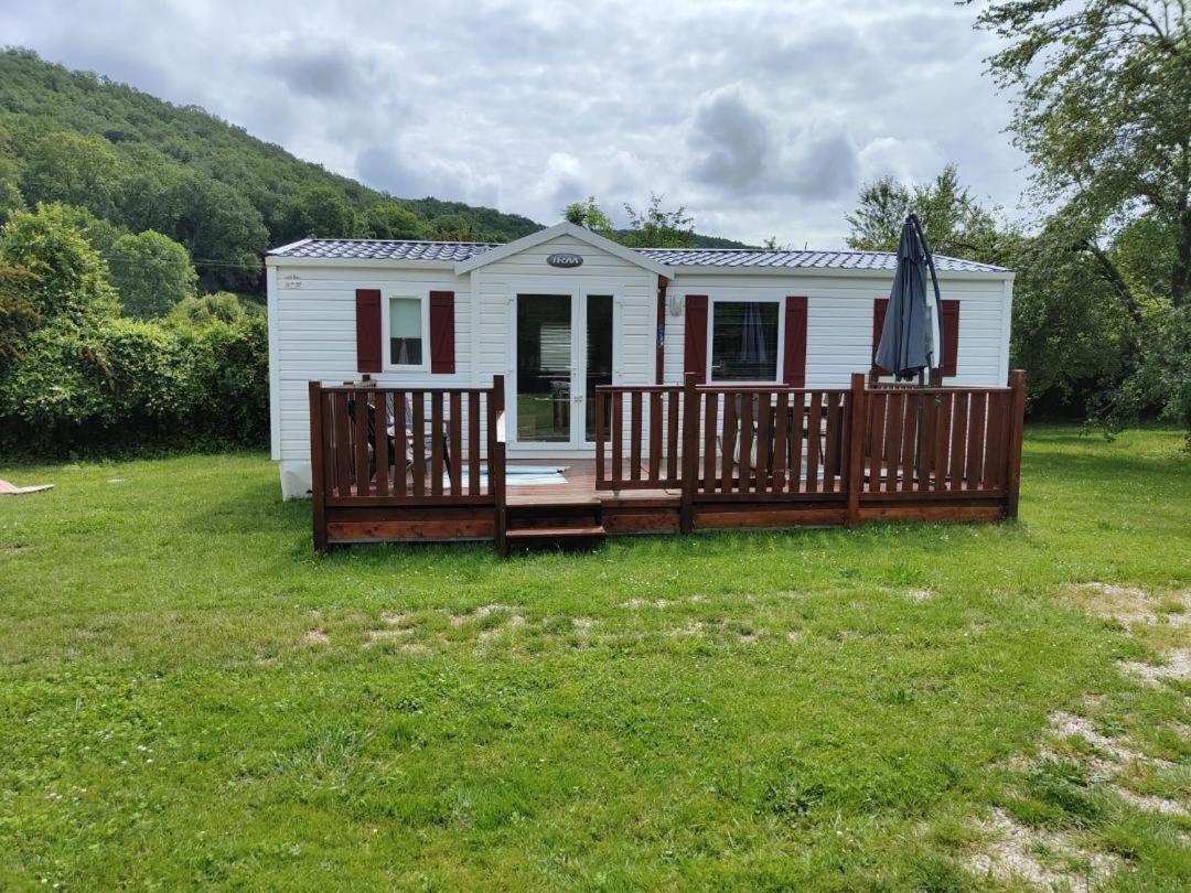 Les Chalets Salineens Salies-du-Salat ภายนอก รูปภาพ