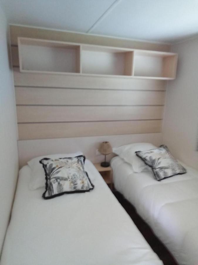 Les Chalets Salineens Salies-du-Salat ภายนอก รูปภาพ